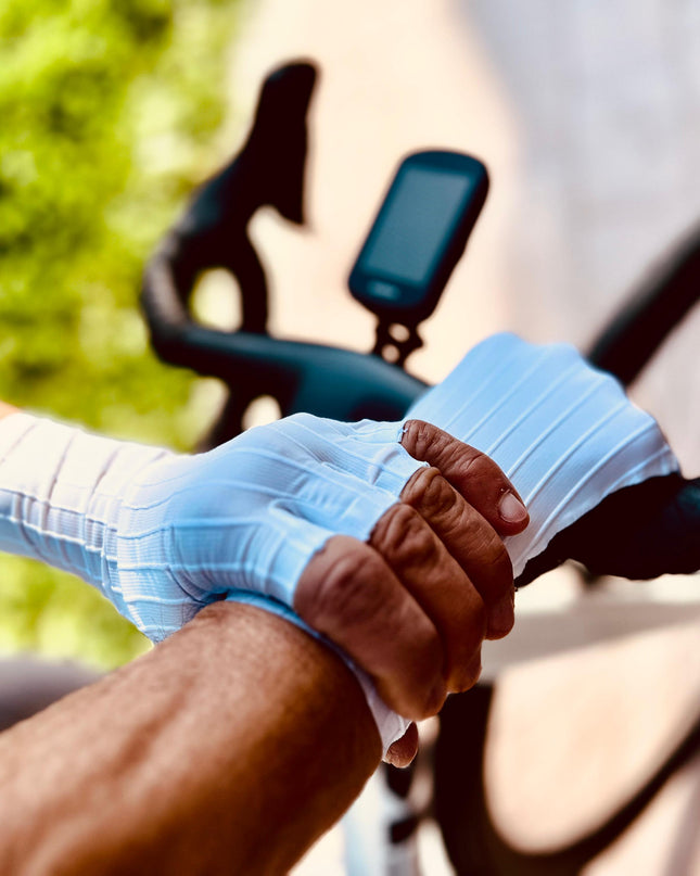 Aero Gloves Adaptive